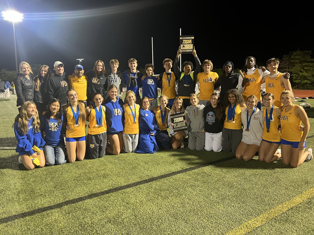 BGA_XCTF's tweet photo. Boys are 2026 Middle Region Champions! Girls are Middle Region Runner-Up! https://t.co/ZcqWv0KArb