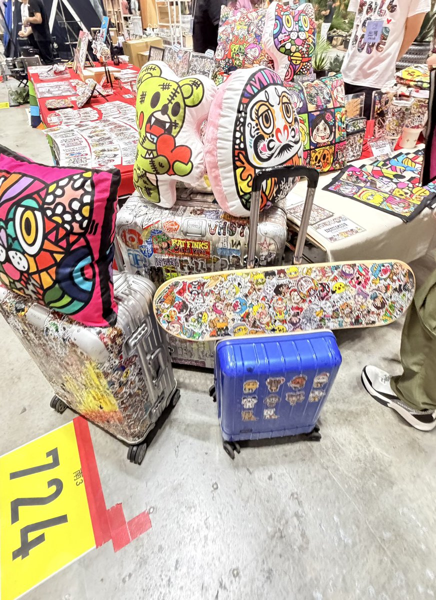 Peace0630's tweet photo. 東京ビッグサイトきたー
3つのエリアあるけど
広すぎて力尽きたから
明日リベンジ✨

南3-724

#fullofloveosaka

#fieldstyletokyo
#東京ビッグサイト https://t.co/zzIn8mue8l