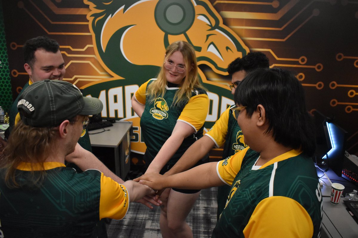 MarywoodEsports's tweet photo. 2nd place! Congratulations to our Overwatch Green squad for making history π
#PacerPride | #FierceFocusedFirst https://t.co/AuBKHNVEay
