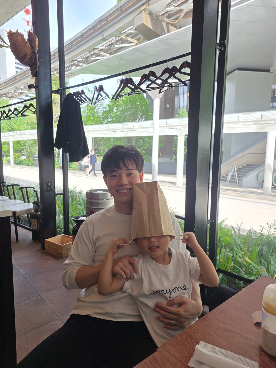 ayanobu411's tweet photo. AI×ブロックチェーン全ツッパ男と家族会。GOパシフィックメタ！ https://t.co/hJKLaMo3ja