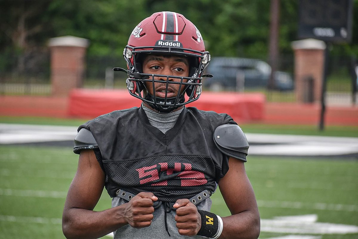 SYL_FB's tweet photo. Wrapping up week 2 of spring camp 🔴⚫️ https://t.co/AgNVKCmF52