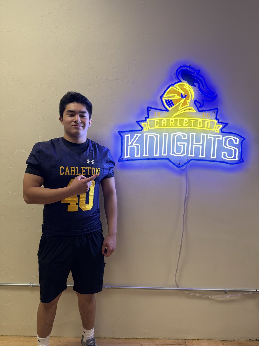 Jlechuga40's tweet photo. I had a great visit today at @CarletonFB I enjoyed watching spring practice and learning more about Carleton. Thank you @CoachJournell @CoachSamKent @rexdesso15 and the entire staff for having me! https://t.co/QqPK53ykLu