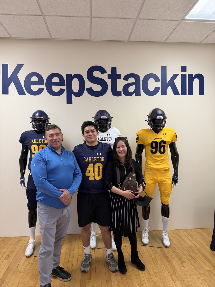 Jlechuga40's tweet photo. I had a great visit today at @CarletonFB I enjoyed watching spring practice and learning more about Carleton. Thank you @CoachJournell @CoachSamKent @rexdesso15 and the entire staff for having me! https://t.co/QqPK53ykLu