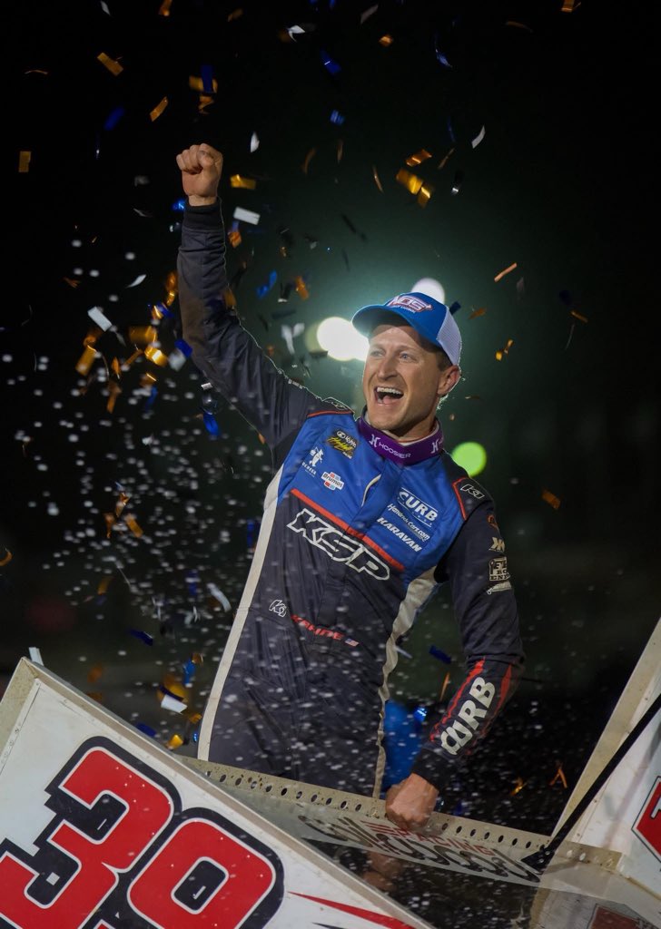 XXXRaceCo's tweet photo. What a totally “Badass” WIN for Kasey Kahne in the #39m Macri Motorsports with the World of Outlaws Sprint Car Series at Williams Grove Speedway! 
#AnthonyMacri
#RaceHard #TeamTripleX #TripleXWIN https://t.co/h4DHyCtIWN
