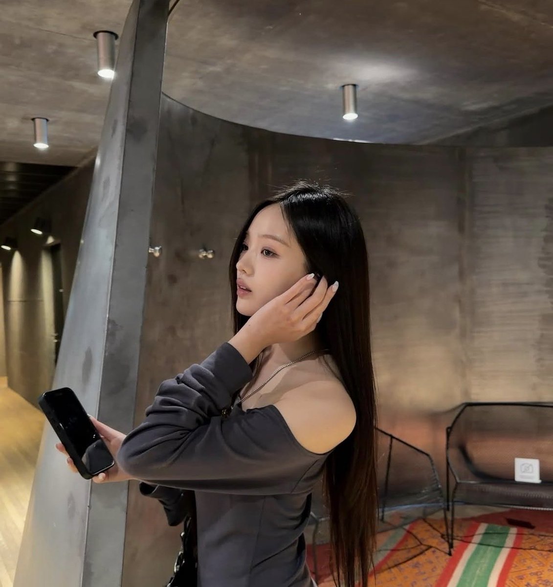 mung415's tweet photo. 화보를찌그시는데...
#강나언  ♡ https://t.co/2un08AD1rJ