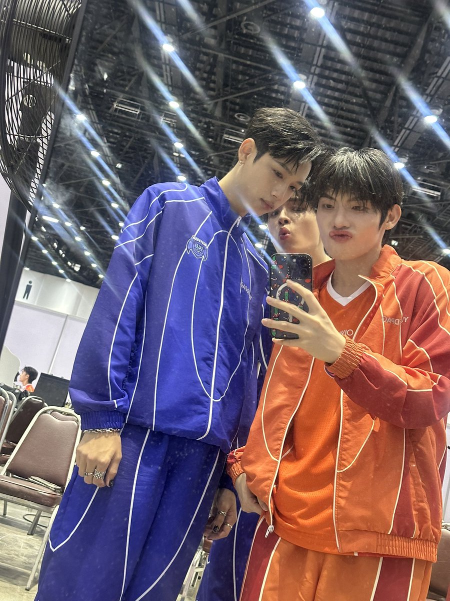‎♡𝑚𝑒𝑙shi ‧₊˚◞♡ tweet media