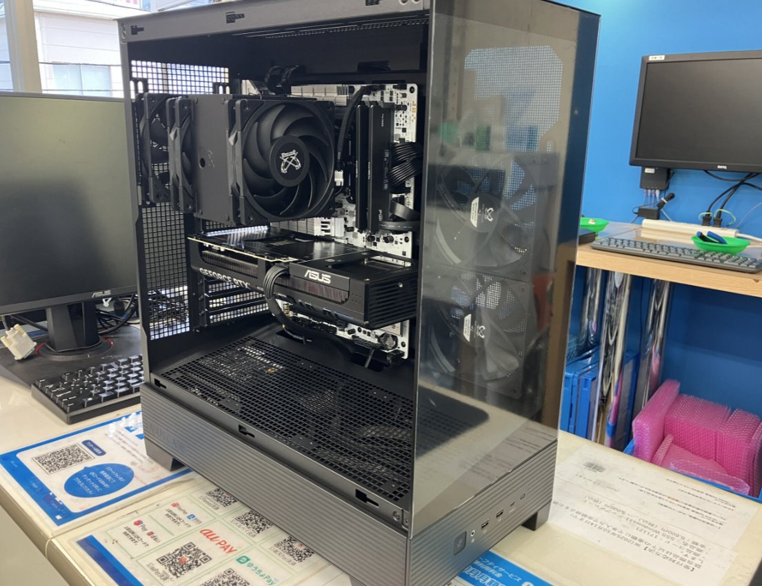 自作デスクトップPC 光る黒基調自作PC！RAZERデバイスにピッタリなパーツ構成♪ | ドスパラ