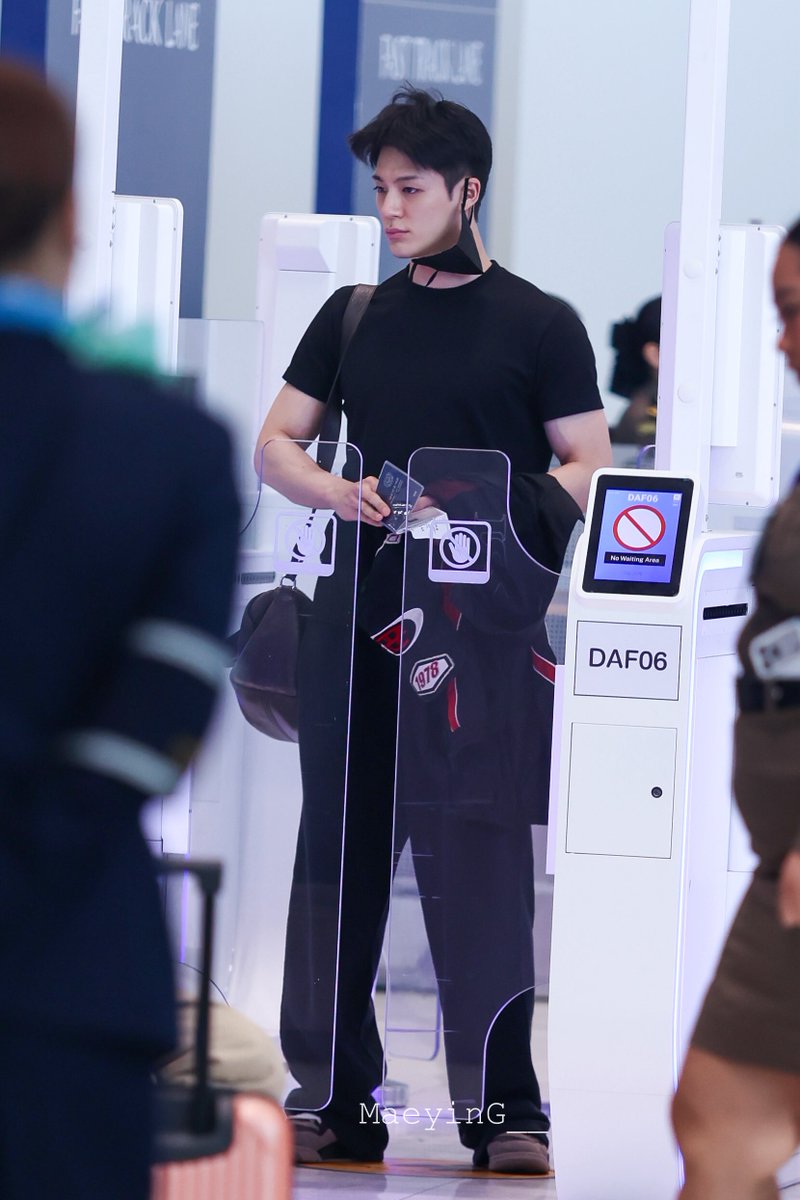 20260509 BKK 🛫

Big boy 🐶

#제노 #JENO #ジェノ
#NCTDREAM #NCT