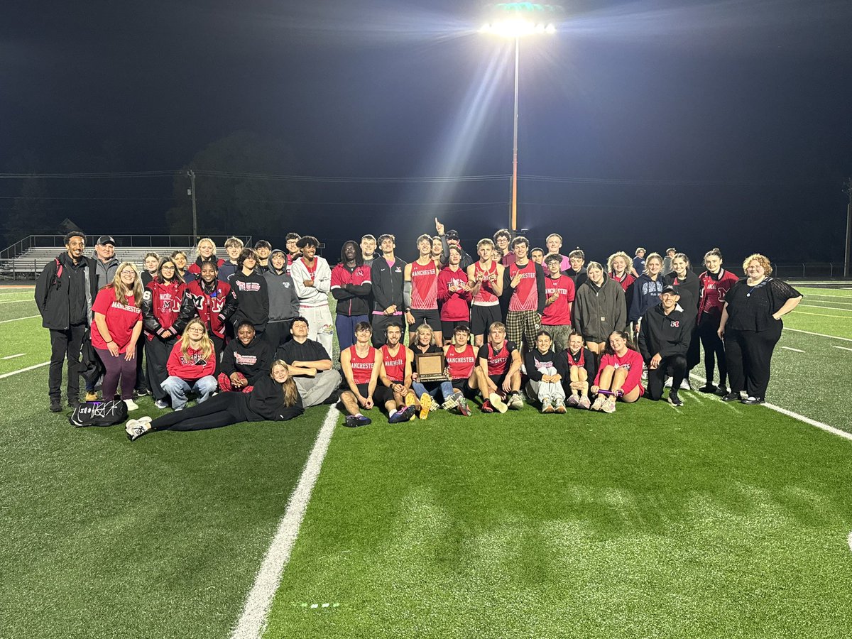 squirerunning's tweet photo. Conference Champions! The boys repeat to win the Conference with a TRC 4x400 m relay record. The girls finished 4th as a team. 

Complete meet results can be found at  https://t.co/S07YHSoHyN.

#SquireStrong #GoSquires #DefendingChamps #conferencechampions #hardworkpaysoff https://t.co/mG0BroL29m