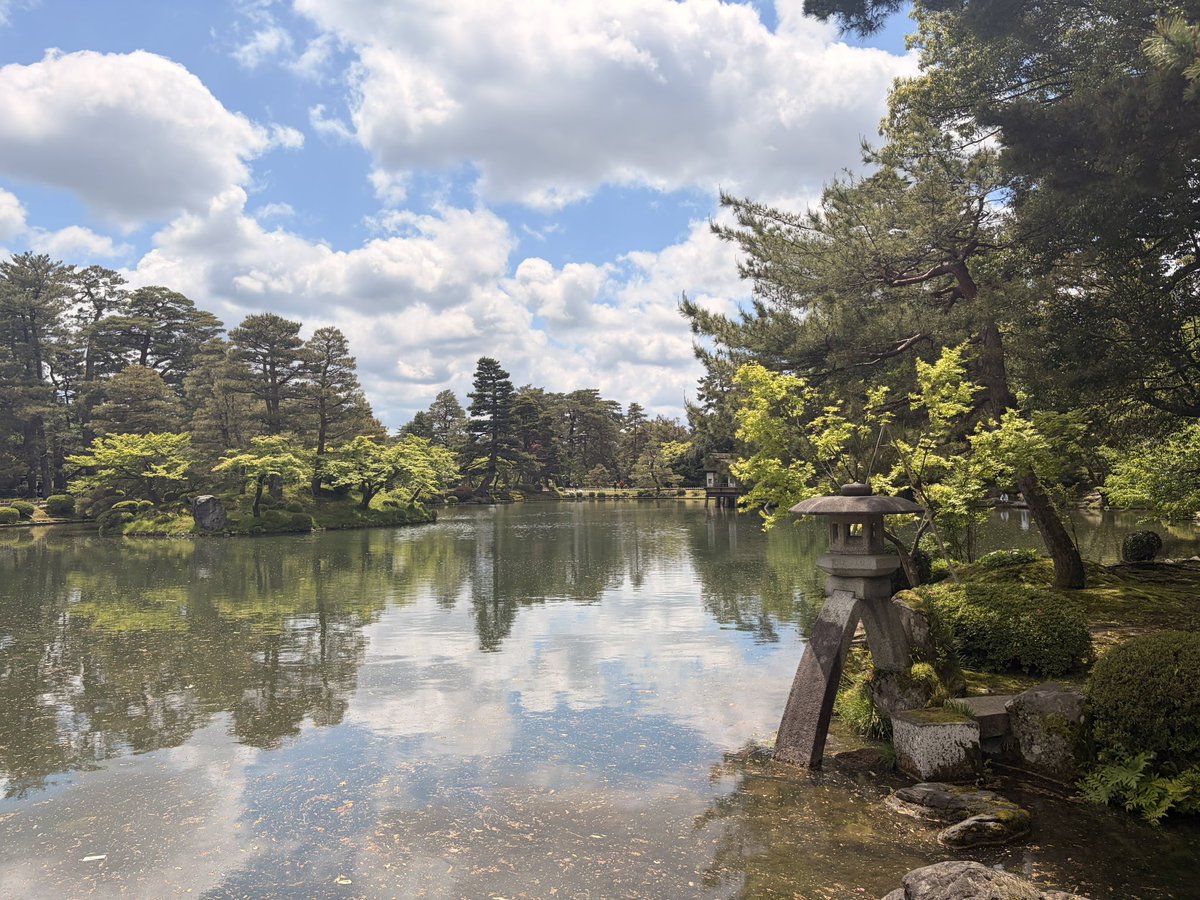 chaccyr's tweet photo. 兼六園きれいだね
 #新潟サポ金沢遠征 https://t.co/f6wOcPjYYE