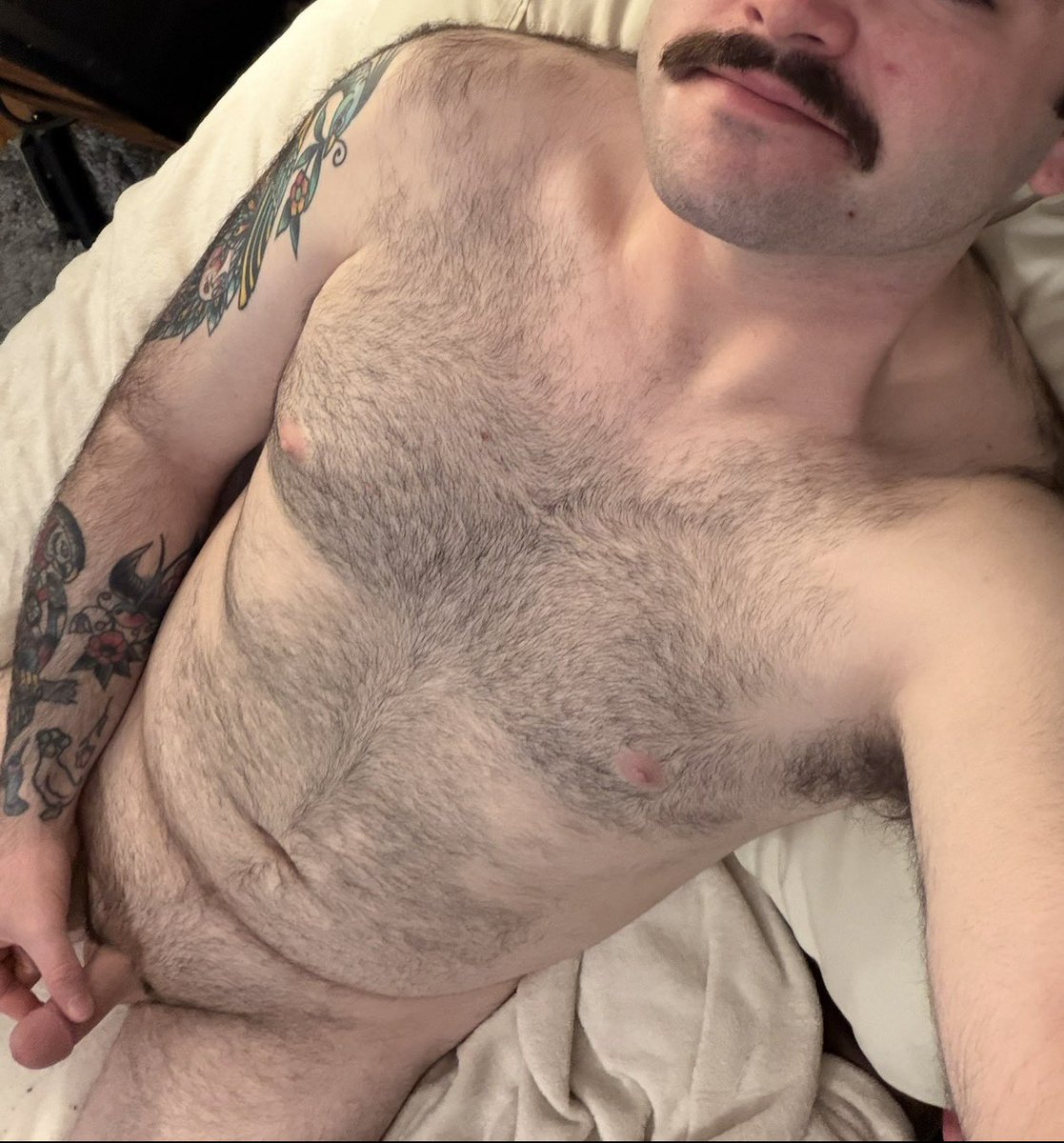 tinystonerff's tweet photo. this “dick” on a broad shouldered super hairy guy is crazy. little do people know.

my friends say they would guess i had 6.5-7in. 😂 https://t.co/g4RIVWebey
