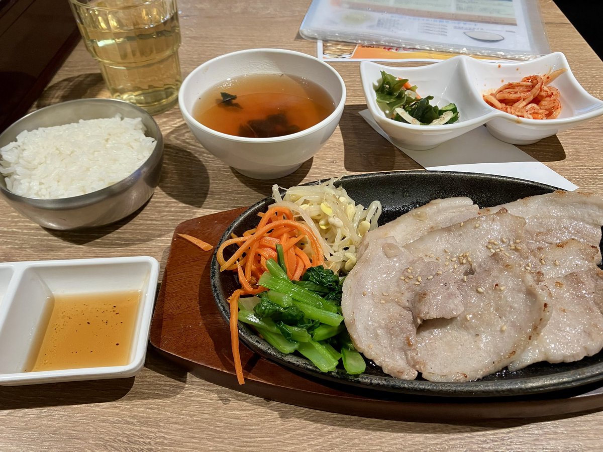 ウィング tweet media