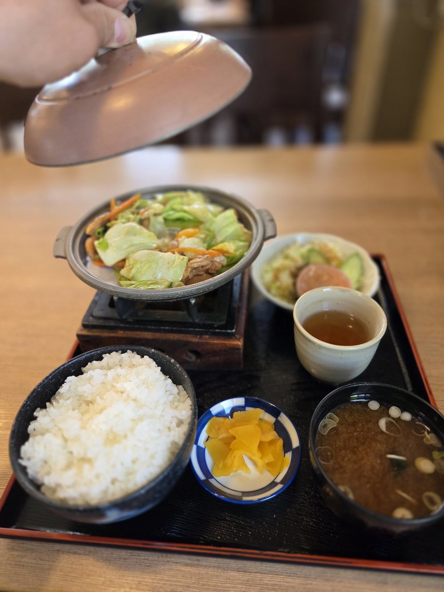 kottan01's tweet photo. 今日は下呂までドライブ🚗³₃温泉とご飯(めいほう鶏ちゃん定食)満喫中～(☝ ՞ਊ ՞)☝ｳｪｰｲ https://t.co/56ihAPBohK
