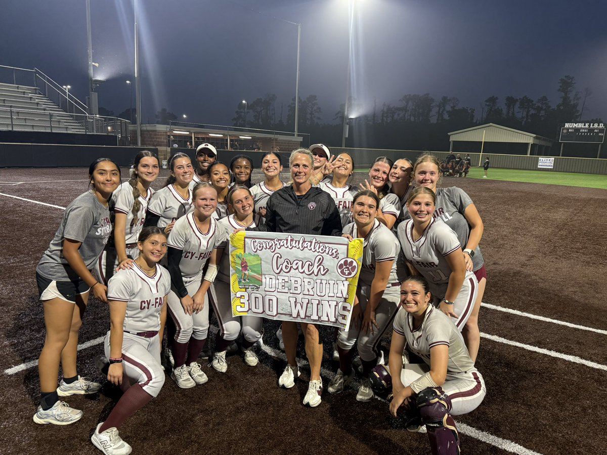 Cy-Fair Softball tweet media