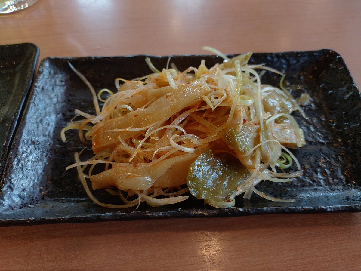 こごみ(山菜) tweet media