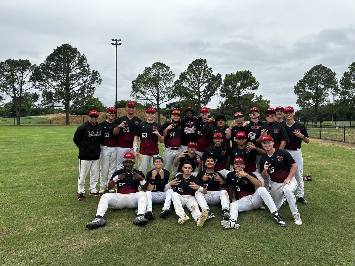 Kyle Urias tweet media