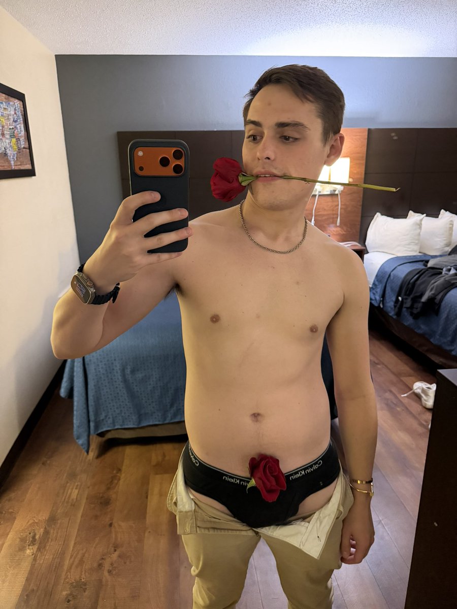 Dylan Fruits tweet media