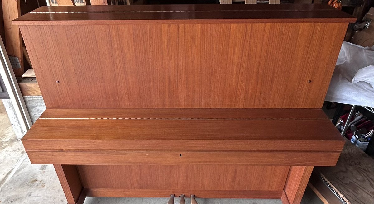 pianodrumsco's tweet photo. 木目ピアノ販売用ヤマハW103
只今メンテナンス中 https://t.co/29Pq09093m
