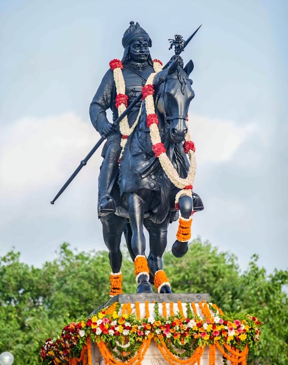 ppchaudharybjp's tweet photo. मेवाड़ की माटी का स्वाभिमान, शौर्य की तलवार, स्वाभिमान की ढाल और मातृभूमि के सच्चे प्रहरी — महाराणा प्रताप जी की जयंती पर भावपूर्ण नमन।

उनका जीवन हर भारतीय में राष्ट्रभक्ति की ज्वाला प्रज्ज्वलित करता है।
#महाराणा_प्रताप_जयंती
#MaharanaPratapJayanti https://t.co/oB6dMFcSBR