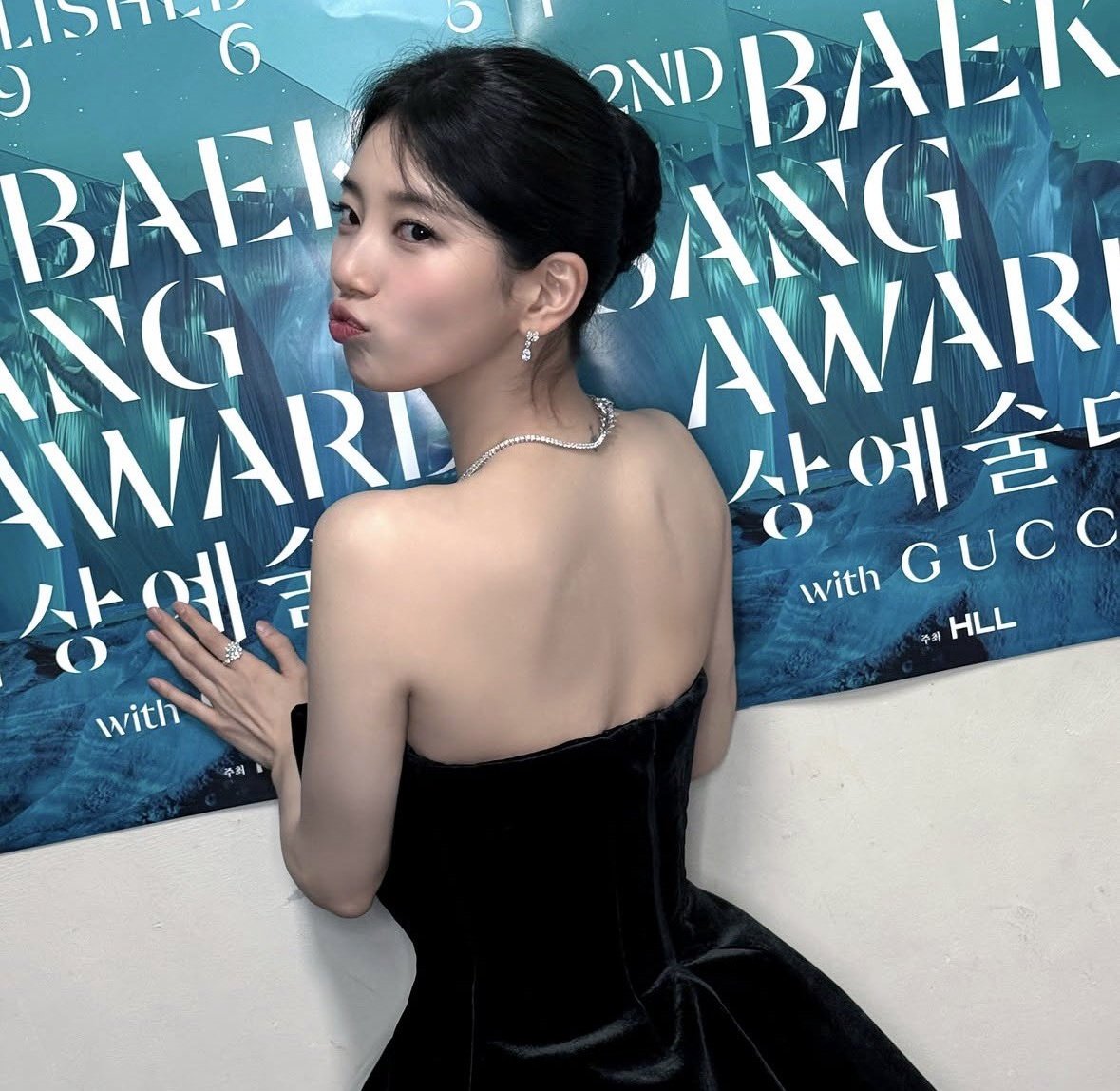 호애 tweet media