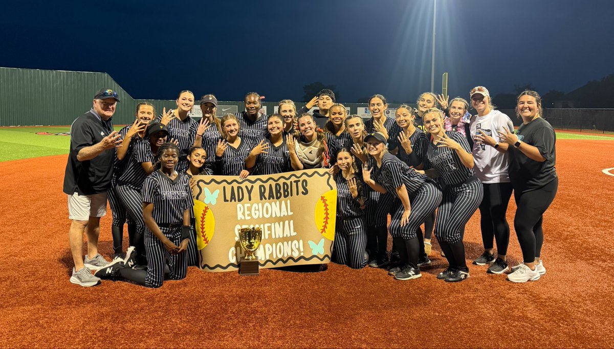 ForneySoftball tweet media