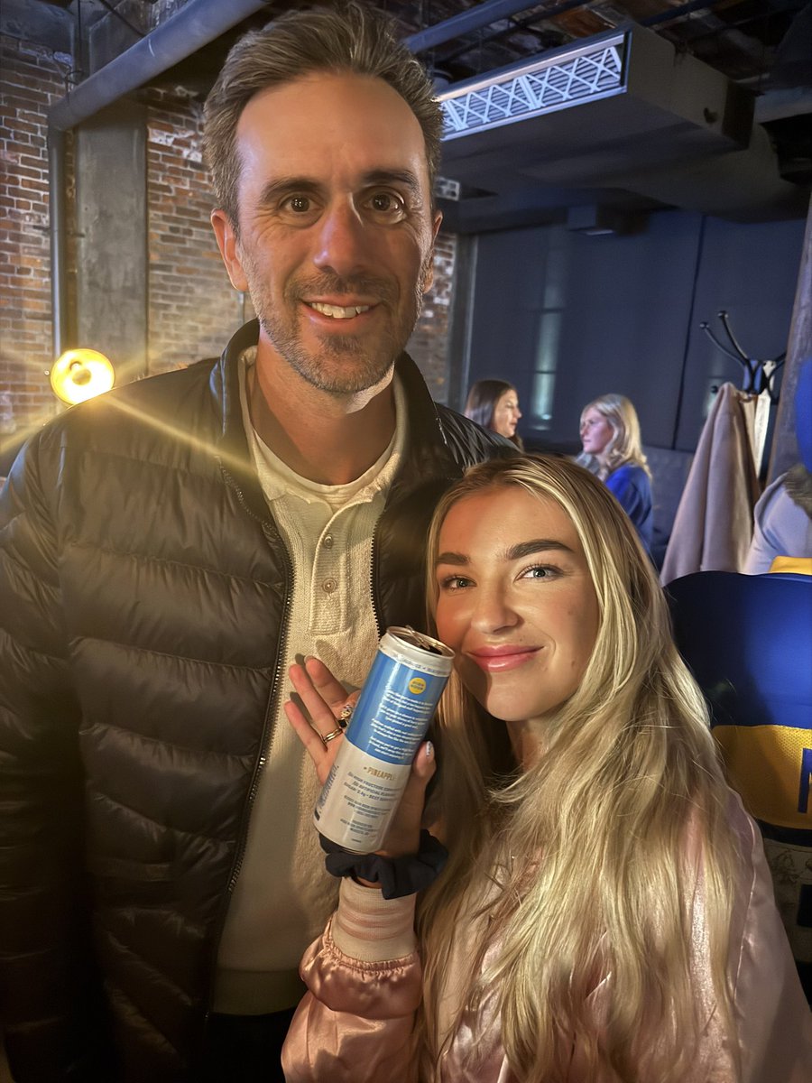 AB BAE 🦬 tweet media