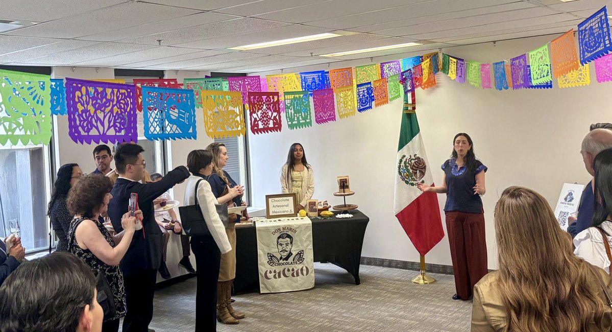 Consulmex Calgary tweet media