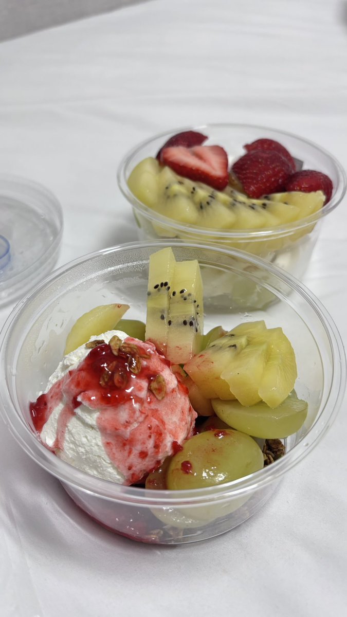 《公式》渡韓でバカみたいに飯を食らう♫🍴🇰🇷 tweet media