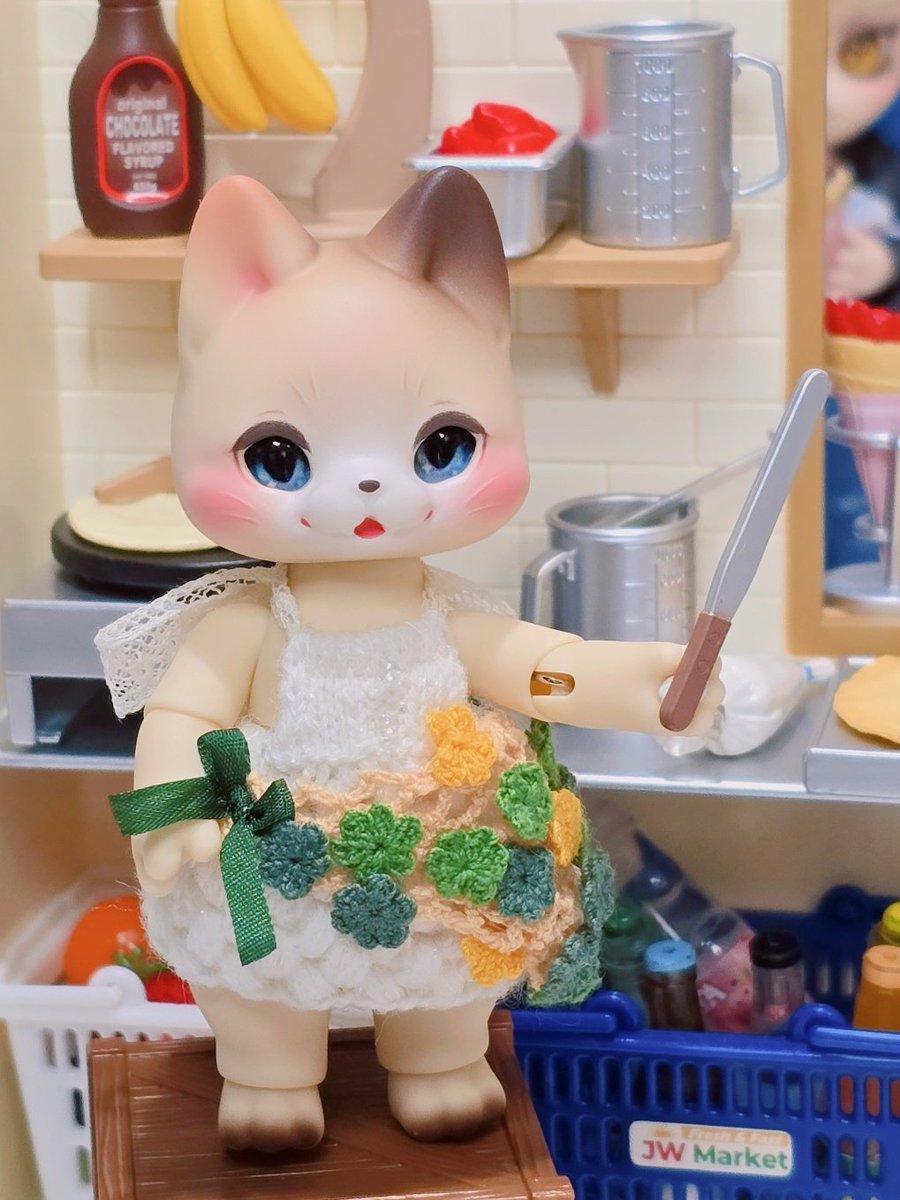 Citrus_Ber's tweet photo. 크레페집 고양이 사장님🐱
*주의사항 털이 묻어나올수도 있음🤭*

#솜뭉치샵 #kumukuku
#내손안에작은친구 https://t.co/Ws5aMQBpZz