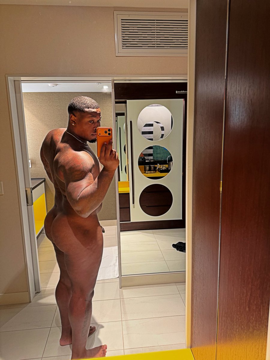THICKODONIS 😈 tweet media