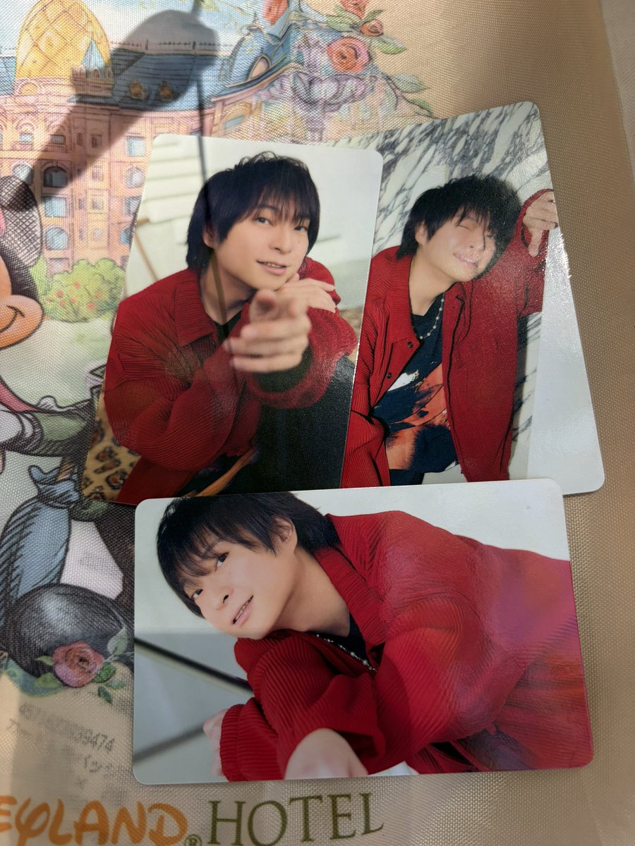 dTnbRJVmYUyxYGH's tweet photo. 【交換】Kiramune Music Festival2026 キラフェス フォトカード フォトカ
(敬称略)

譲　画像の神谷

求　柿原　最優先は2枚目の画像ですが柿原ならどれとでも交換可能です

両日現地手渡し可能

検索から気軽にお声掛けください https://t.co/oR7Rww1In5