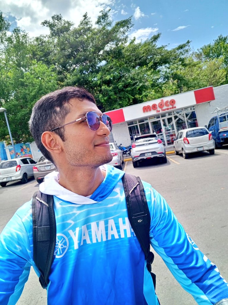 Mike Gonza tweet media