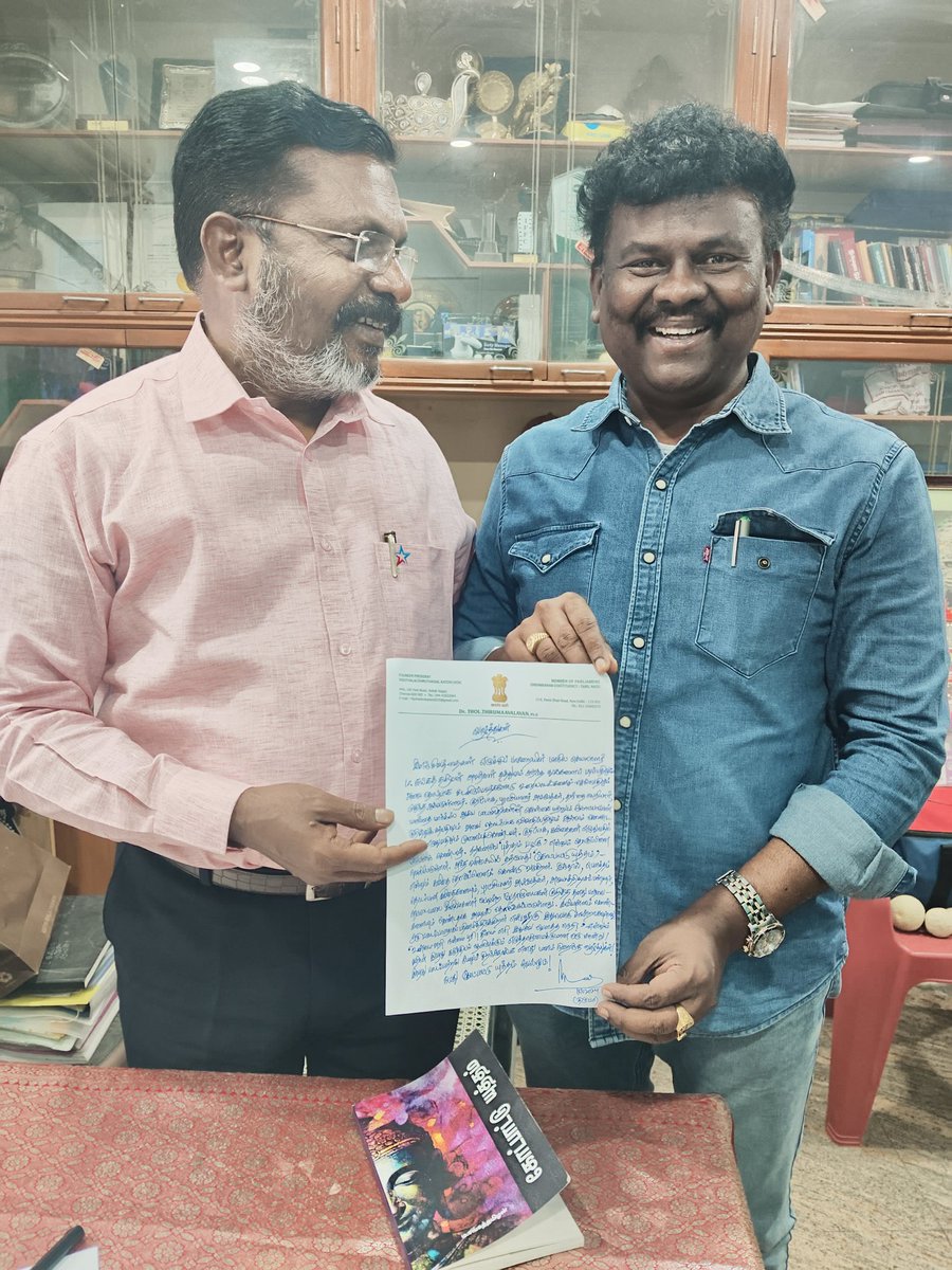 sangathamizhanM's tweet photo. நல்ல தலைவர்கள்! 
நல்ல முடிவை எடுப்பார்கள்!!

எங்கள் எழுச்சித் தமிழர்
மிக நல்ல தலைவர்!
நாடு நம்புகிறது!
நாங்கள் நம்புகிறோம்!!

நீங்களும் நம்புங்கள்!
இன்றும் நமதே!!
நாளையும் அமுதே!
நாடும் எமதே!!

குறிப்பு: CPI &amp; CPM தலைவர்களின்  நல்ல முடிவு! 
நல்ல தலைவர்களுக்கான ஆதாரம்! அச்சாரம்!! https://t.co/gCtVikcf7V