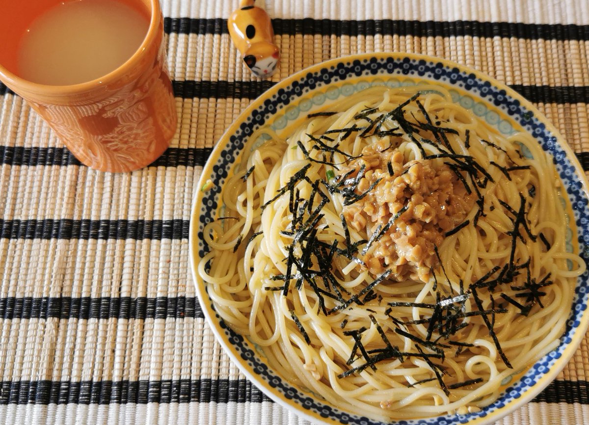 🕛️お昼ごはん🌞🍃
・ひきわり納豆とだし醤油のパスタ
・クラムチャウダー

カレーよりも和風パスタの時代だと思う🇯🇵