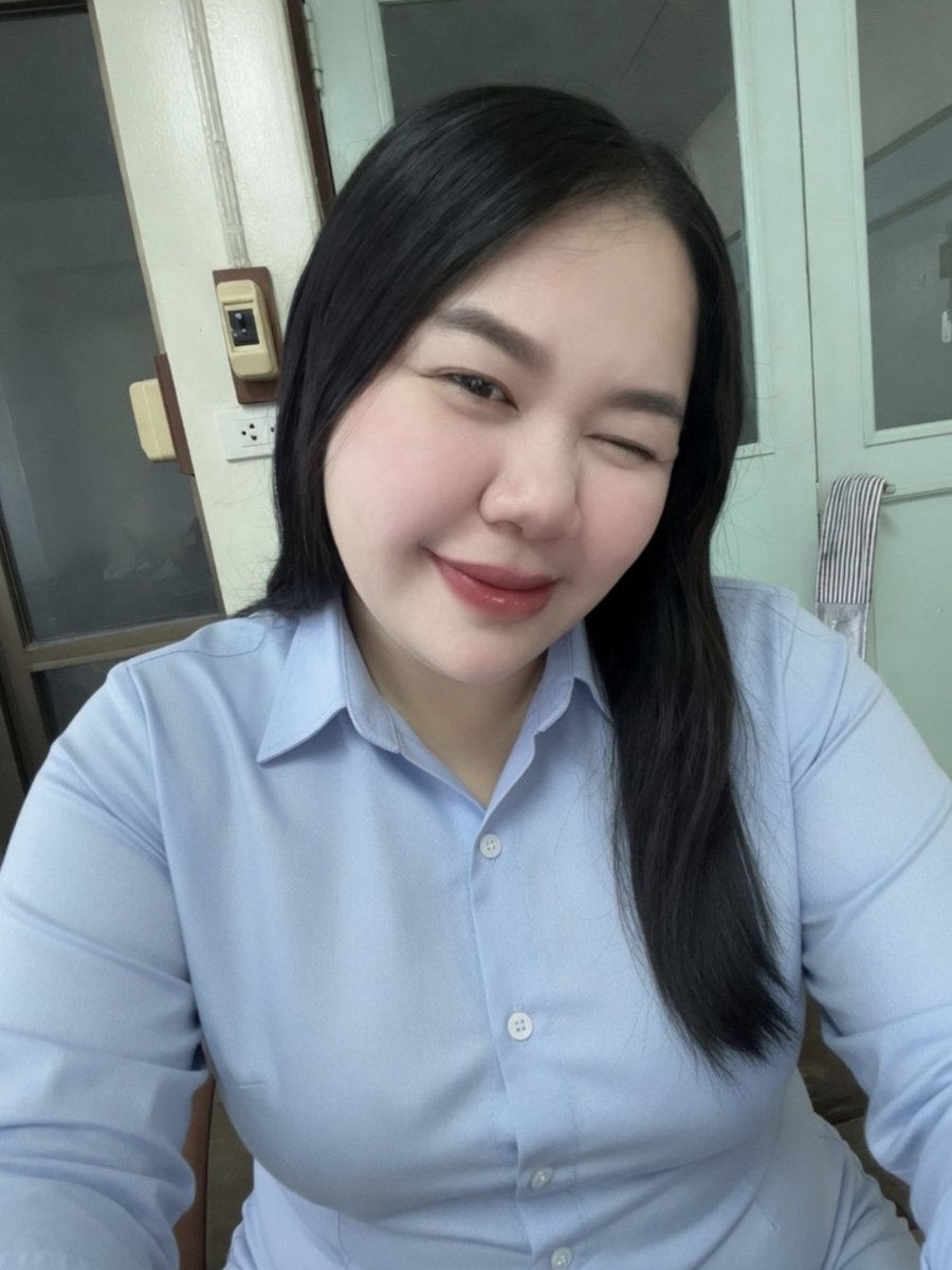 NgocThuhehe's tweet photo. Ngày cuối từng làm gì cho vui 😚😚 https://t.co/HWKX6LatOS