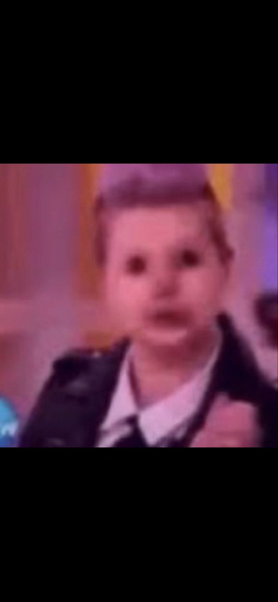 lIluvit's tweet photo. Kpop stans after i tell them i dont support anorexic r*pe culture https://t.co/05oJR29yQh