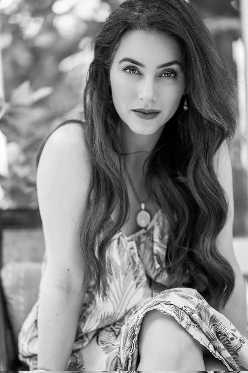 Claudia Lizaldi ✨ tweet media