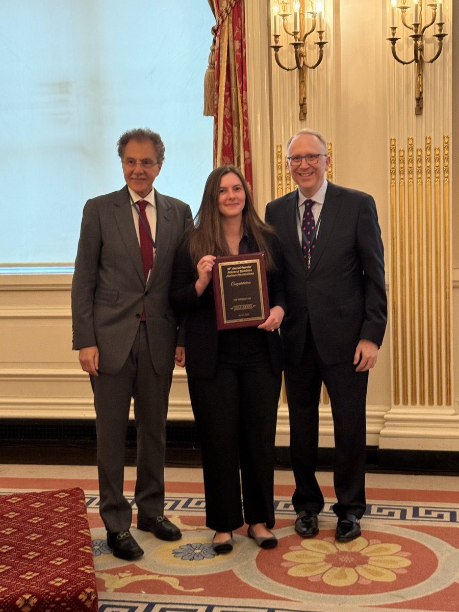 AnahitaDua's tweet photo. Congratulations to @BellomoTiffany for winning the gold award at #VEITH residents & fellows competition! You are truly a fantastic doctor and researcher @MGHVascular @MGHSurgery https://t.co/dKRF2rHzbC