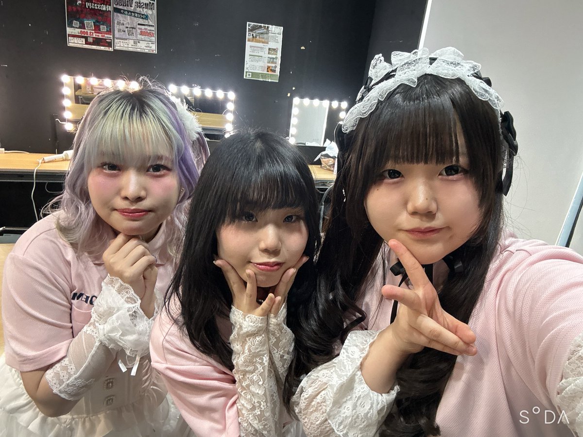 左から 夜乃佑月 🌙 📣ゆづちゃん@yuzuki_poem250 追田奈々水 📣おった