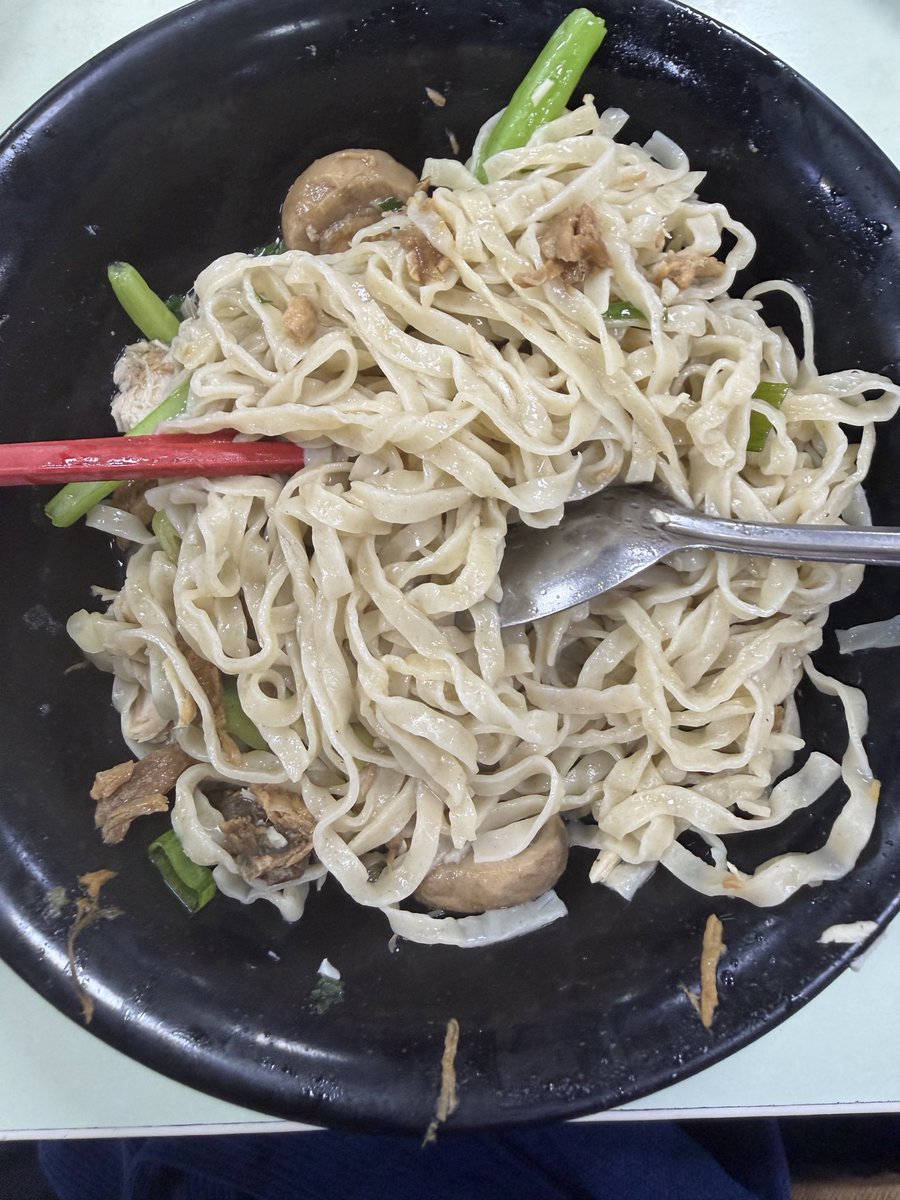 rhmiaulia's tweet photo. Jalan pagi + makan bakmi + kopi LIFE IS GEWDDD https://t.co/oH5Jy35nE3
