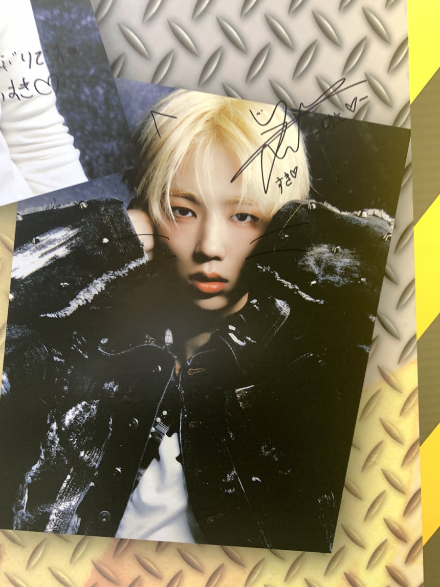 O2IO14's tweet photo. ２日目ふぁいてぃん🎶💞

#8TURN #KCONJAPAN2026 https://t.co/VsmMbcEe8C