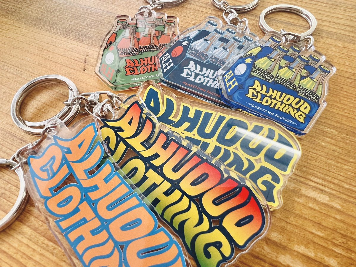 ALHUDUDclothing's tweet photo. [入荷情報]

AL HUDUD
「BEVVY」「Yuragi Logo」
KEY-HOLDER

ウェブにアップしました！
鞄や鍵、少しオシャレに🛒🔥

---Web Store
https://t.co/7lG0cxXtkR https://t.co/V6JUFChycz