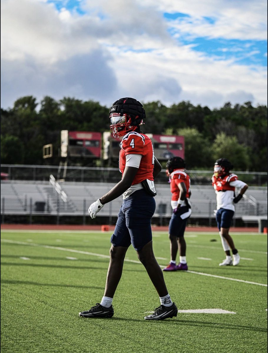 JeremiahJord's tweet photo. Balling all spring! Spring game May 15th is around the corner. Coaches check it out 🎬
@coach9cg @CCSRecruitingFB @kcolesports @BDammone @CoachKSigler @Etauj_SpeedKing https://t.co/z4GfemZ4wI