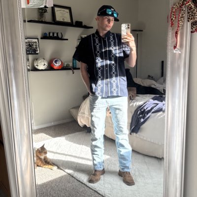 sydsmith00's tweet photo. #NewProfilePic https://t.co/T6mdCmytnB