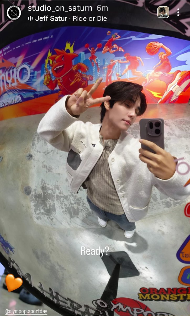 ꧁🪐MeOnMoon🌙꧂ tweet media