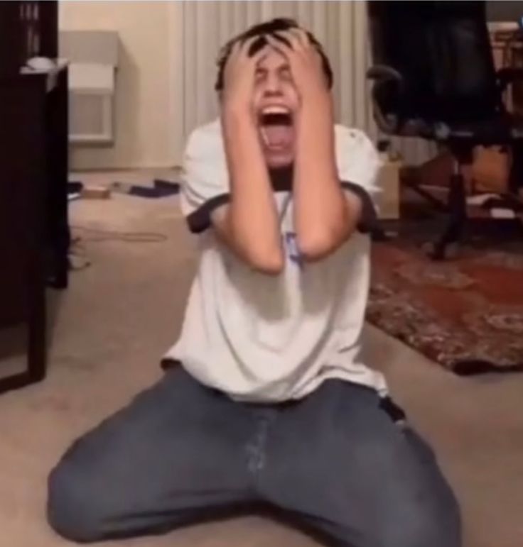 xconvct's tweet photo. how I felt writing an AU based on real-life experiences: https://t.co/KMlbNNh9RQ