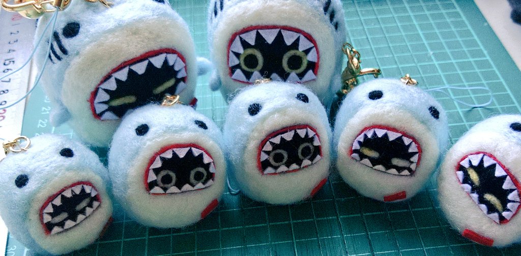 【うさたぬ】

ガブットちゃん達の作業終わりました～～っ🦈✨

まだまだ仕上げが残っている子達がいるので、
気分転換に１度お部屋の掃除をしてから、また作業を再開しますっ(*ΟωΟ*ゞ🎶

#1日1ンナ