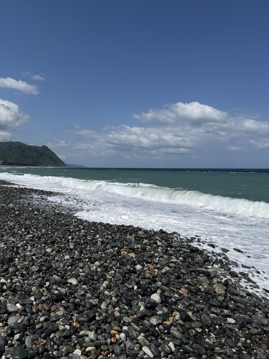 みどり店です😁㊗️ 今日の糸魚川は晴れ☀️☀️‼️ ただ風が強いので