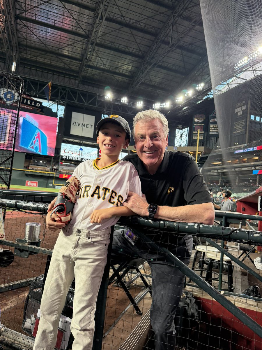 MikeDiFab's tweet photo. Thanks @gbrowniepoints for a special memory for Joe! #RTJR https://t.co/PnJFS4HlEM