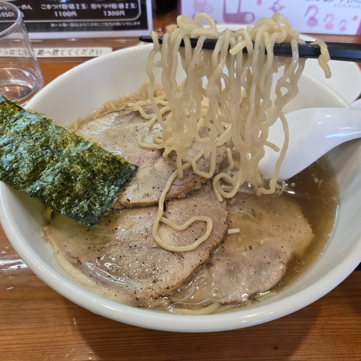 Teruburi's tweet photo. ラーメン屋めぐり

麺工房太田亭
★★☆☆☆ https://t.co/WaTq5z4wVs